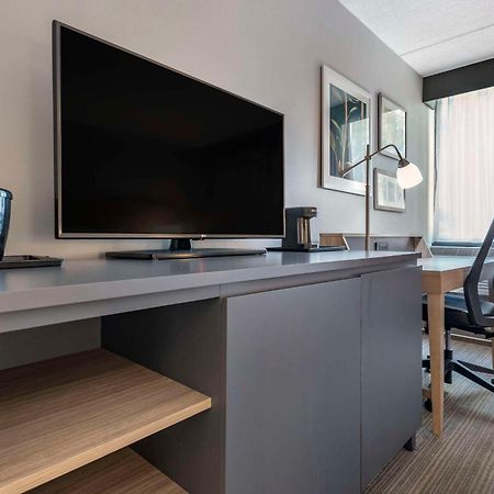 Comfort Inn & Suites Liverpool - Syracuse North Екстер'єр фото
