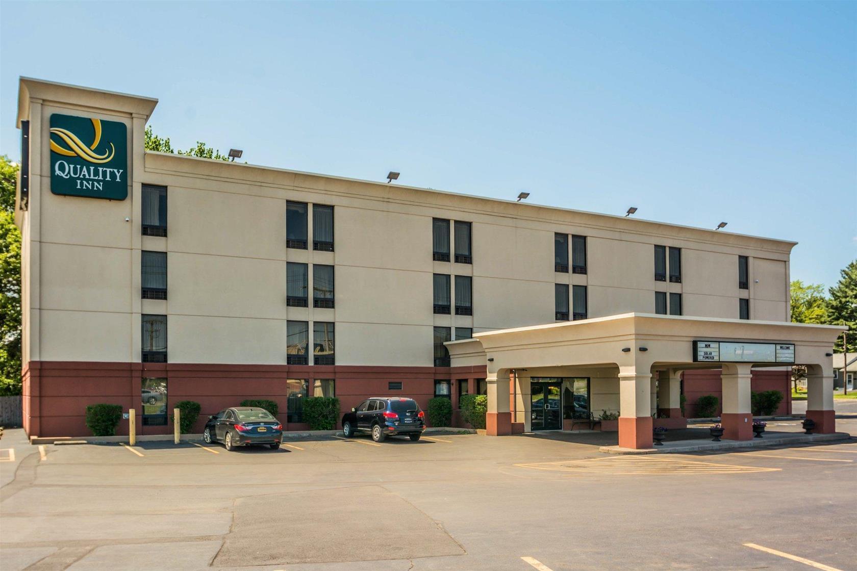 Comfort Inn & Suites Liverpool - Syracuse North Екстер'єр фото