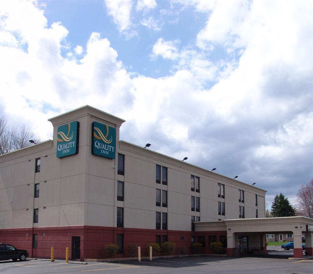 Comfort Inn & Suites Liverpool - Syracuse North Екстер'єр фото