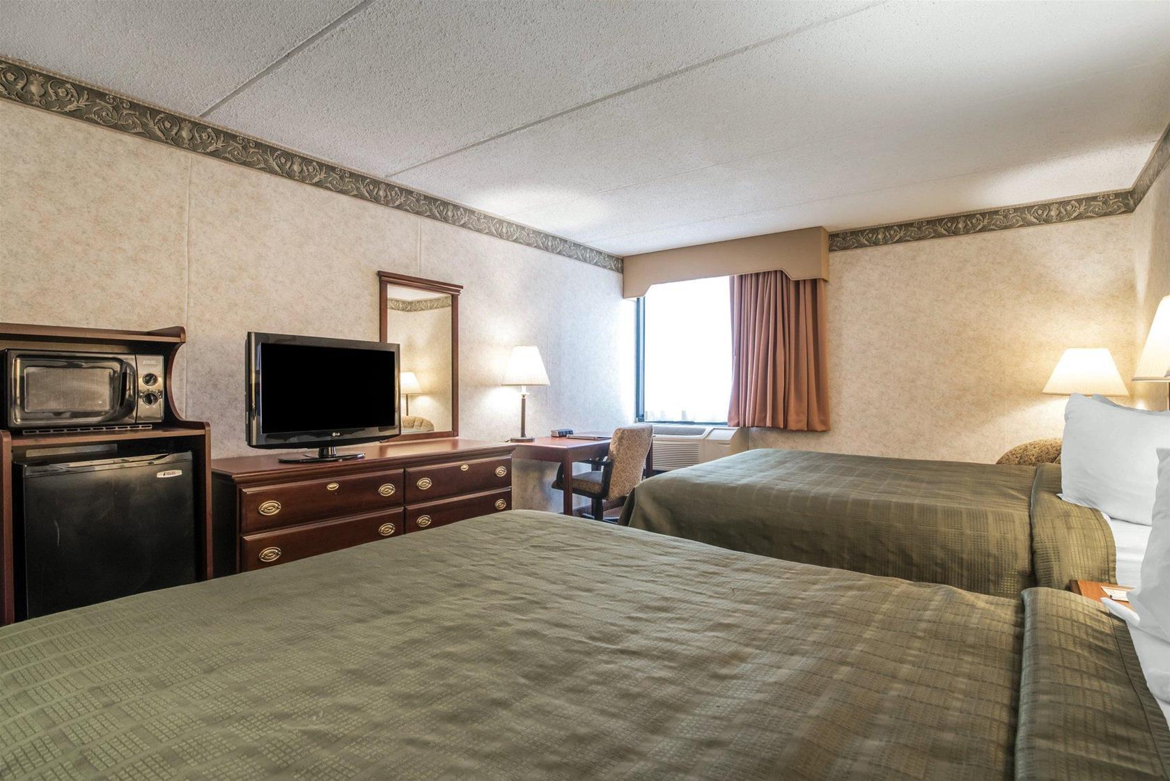 Comfort Inn & Suites Liverpool - Syracuse North Екстер'єр фото