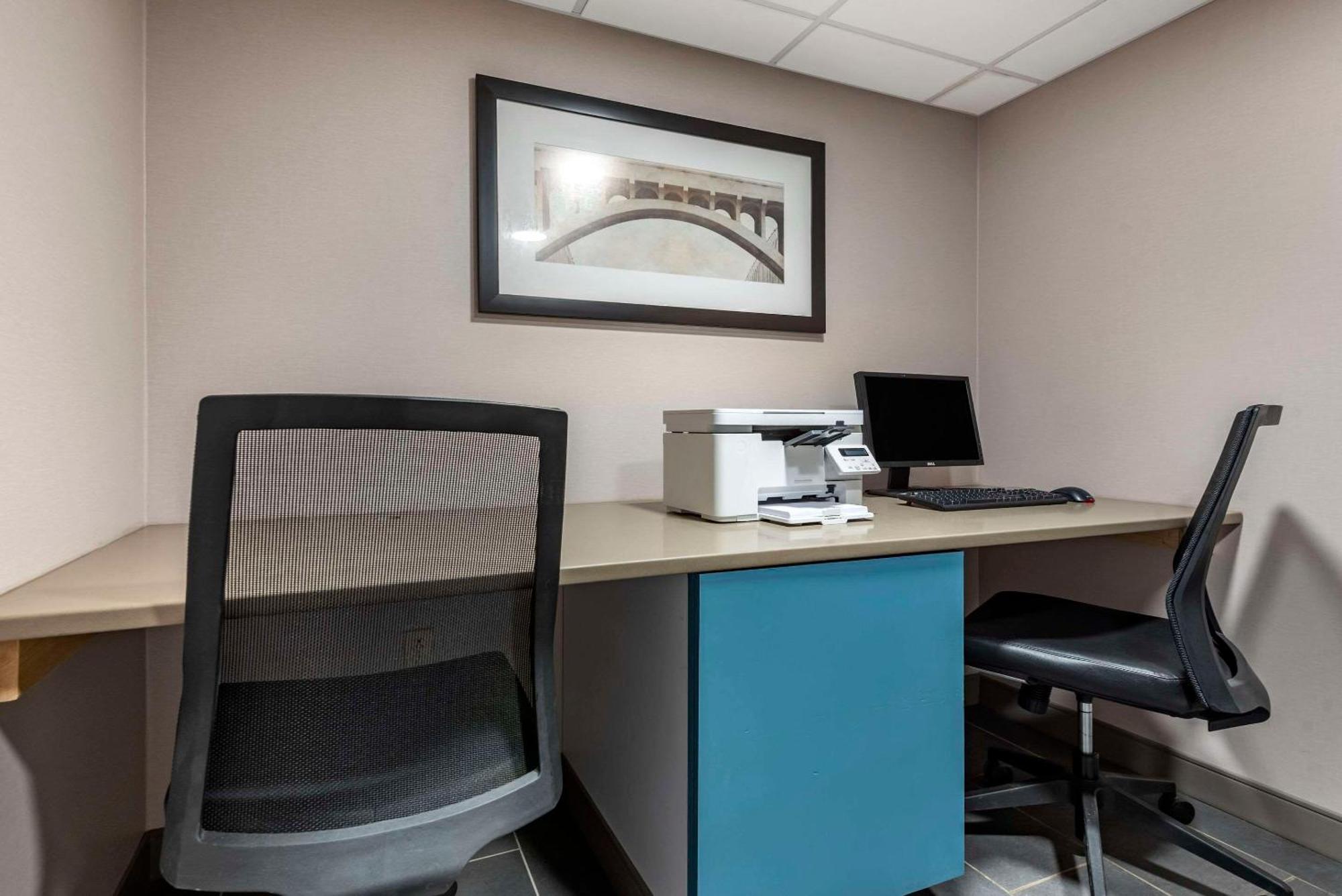 Comfort Inn & Suites Liverpool - Syracuse North Екстер'єр фото