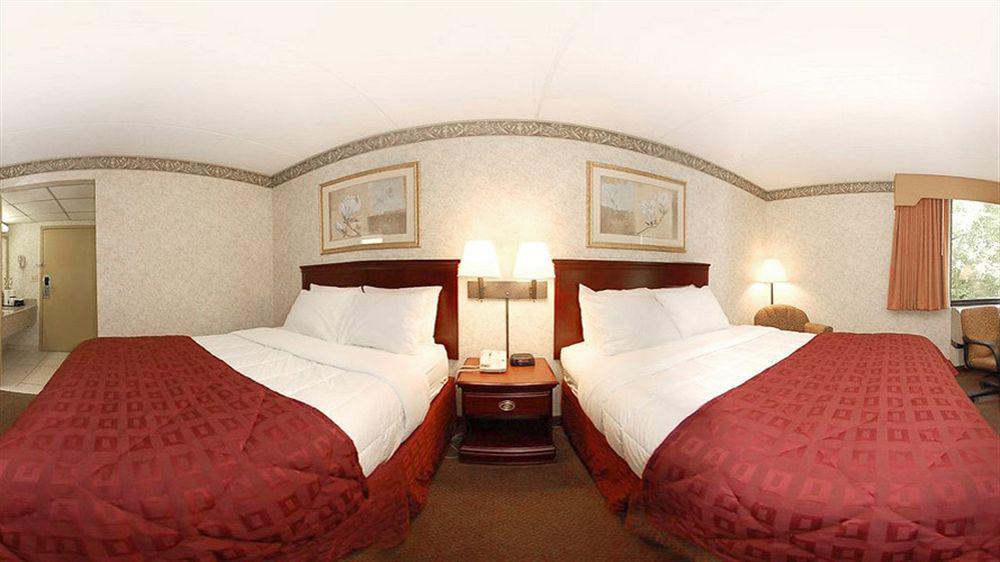 Comfort Inn & Suites Liverpool - Syracuse North Екстер'єр фото